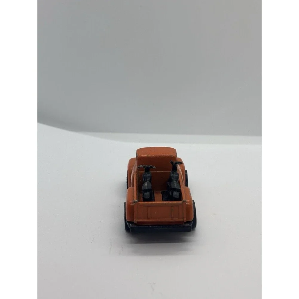 Hot Wheels Flying Colors Orange Hi-Tail Hauler